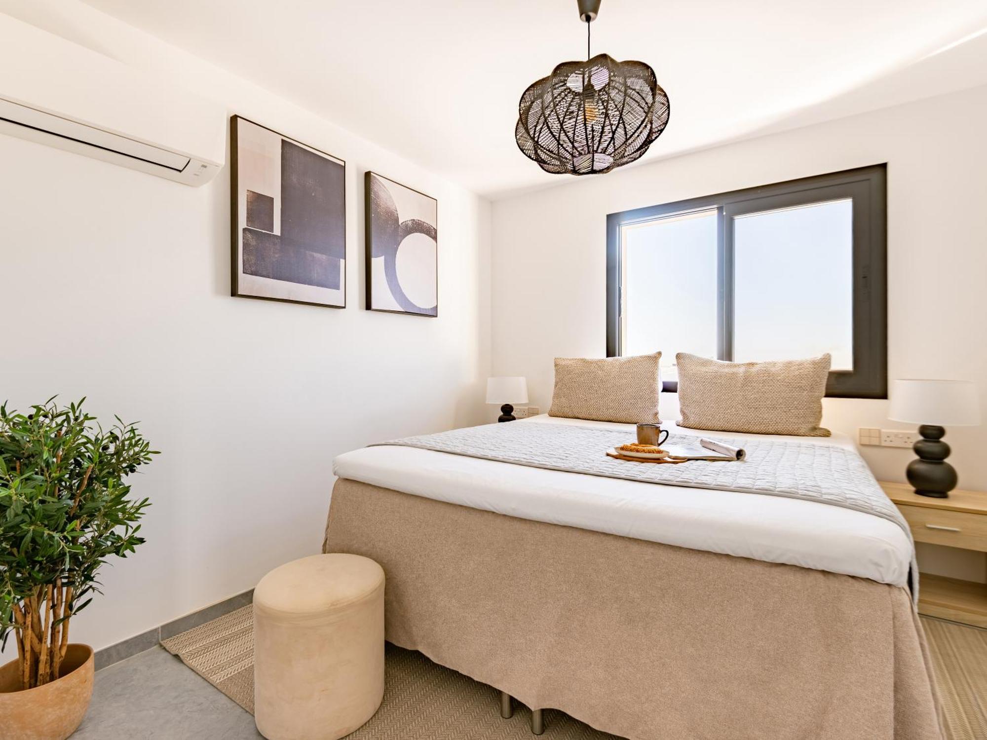 Sanders Crystal 2 Apartment Limassol Room photo